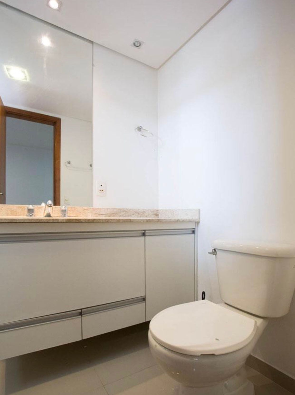 Imagem Apartamento com 1 Quarto para Alugar, 30 m² em Campo Belo - São Paulo