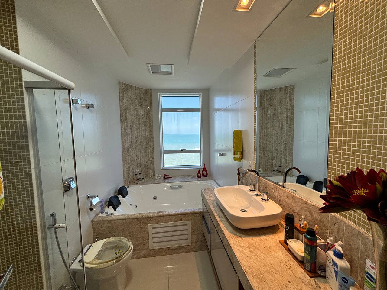 Imagem Apartamento com 4 Quartos à Venda, 211 m²em Centro - Guarapari