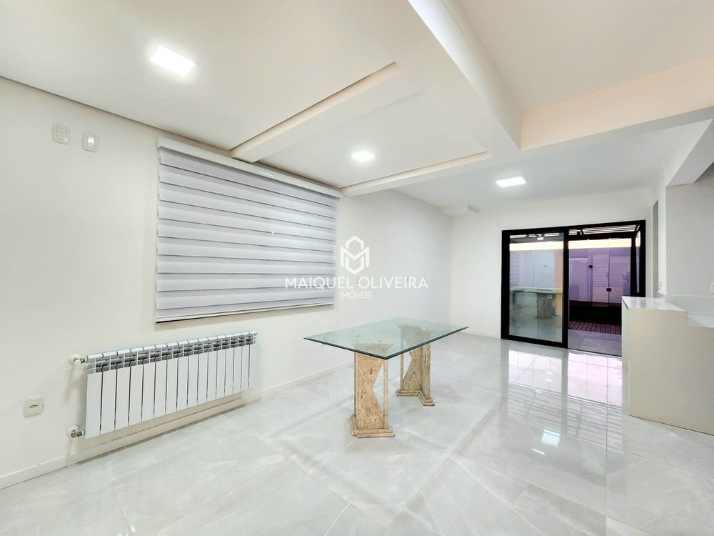 Imagem Casa de Condomínio com 3 Quartos para Alugar, 300 m²em Tomazetti - Santa Maria Imagem Casa de Condomínio com 3 Quartos para Alugar, 300 m²em Tomazetti - Santa Maria