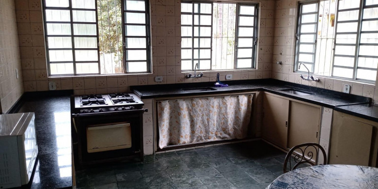 Imagem Chácara com 12 Quartos à Venda, em Centro - Santa Isabel Imagem Chácara com 12 Quartos à Venda, em Centro - Santa Isabel