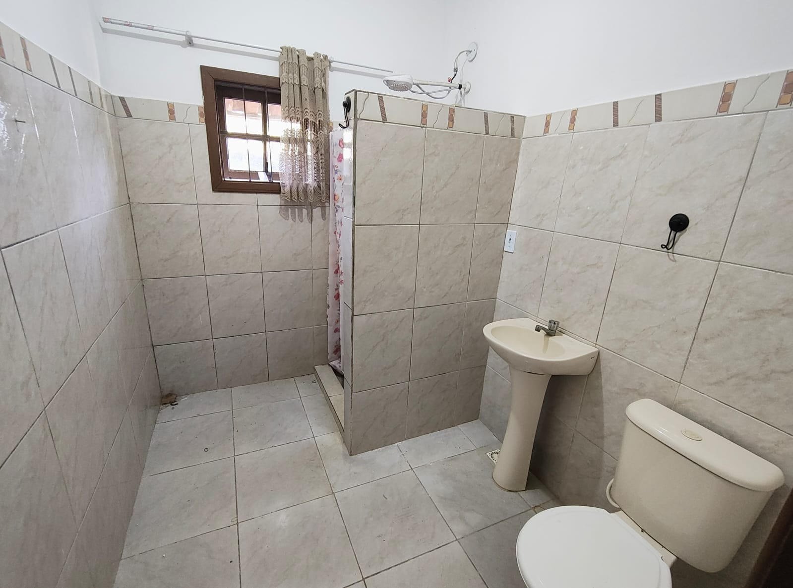 Imagem Casa com 3 Quartos à Venda, 170 m²em Jardim Atlântico Central (Itaipuaçu) - Maricá Imagem Casa com 3 Quartos à Venda, 170 m²em Jardim Atlântico Central (Itaipuaçu) - Maricá