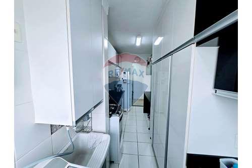 Imagem Apartamento com 3 Quartos à Venda, 91 m²em Vila Sanches - São José dos Campos