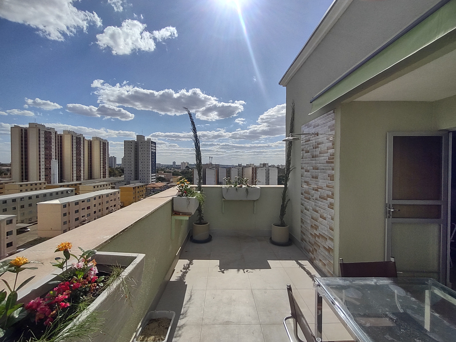 Imagem Cobertura com 2 Quartos à Venda, 95 m²em Setor Negrão de Lima - Goiânia