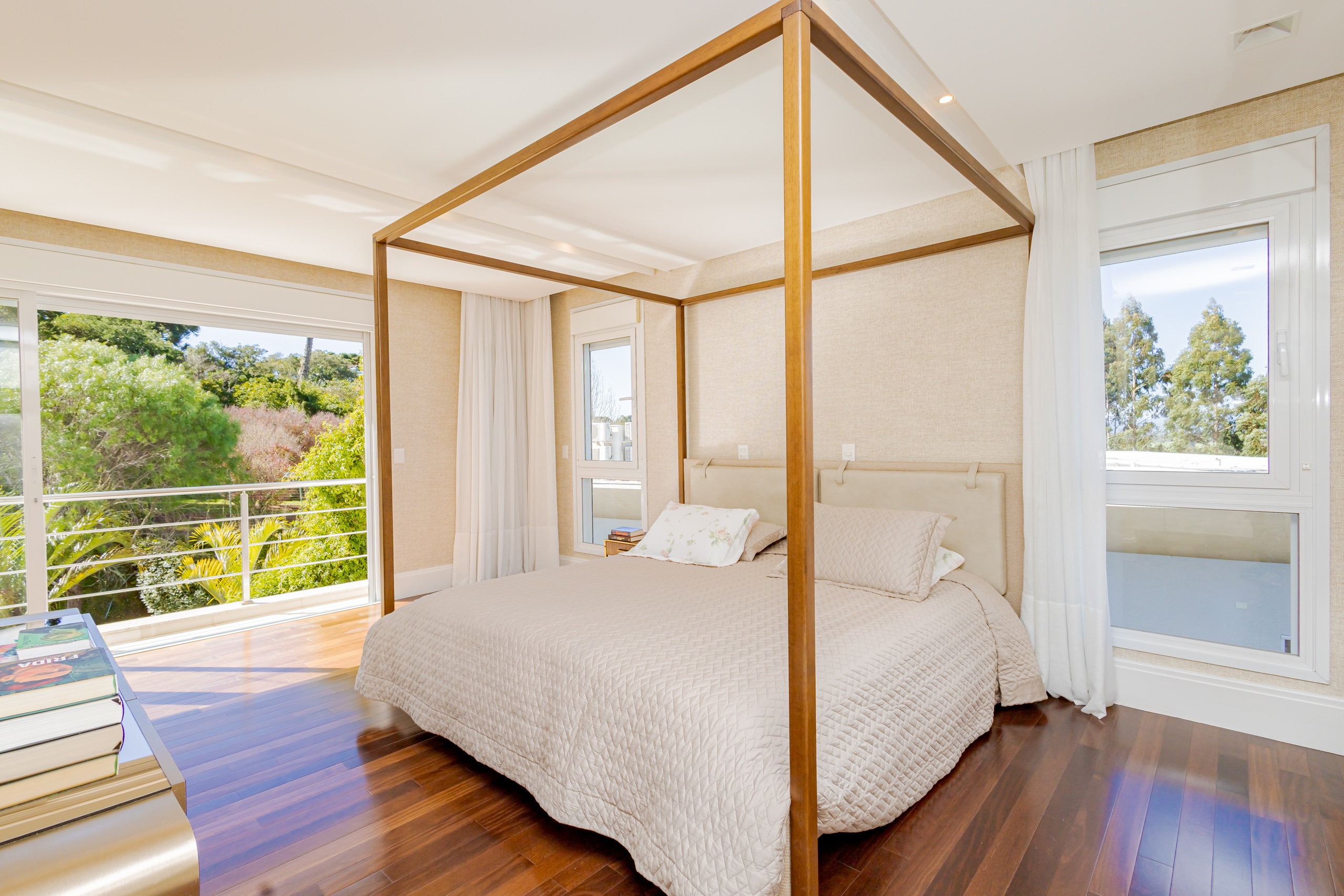 Imagem Casa de Condomínio com 5 Quartos à Venda, 537 m²em Alphaville Graciosa - Pinhais Imagem Casa de Condomínio com 5 Quartos à Venda, 537 m²em Alphaville Graciosa - Pinhais