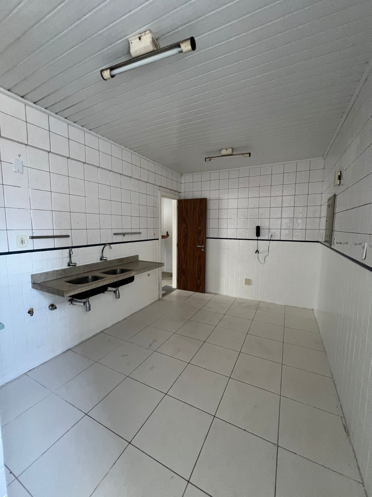Imagem Apartamento com 3 Quartos à Venda, 150 m²em Umarizal - Belém