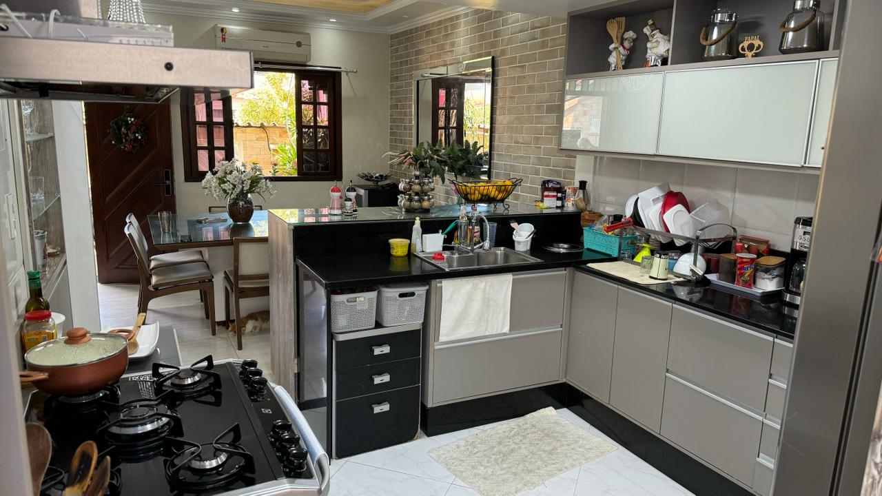 Imagem Casa de Condomínio com 5 Quartos à Venda, 240 m²em Jacarepaguá - Rio de Janeiro Imagem Casa de Condomínio com 5 Quartos à Venda, 240 m²em Jacarepaguá - Rio de Janeiro