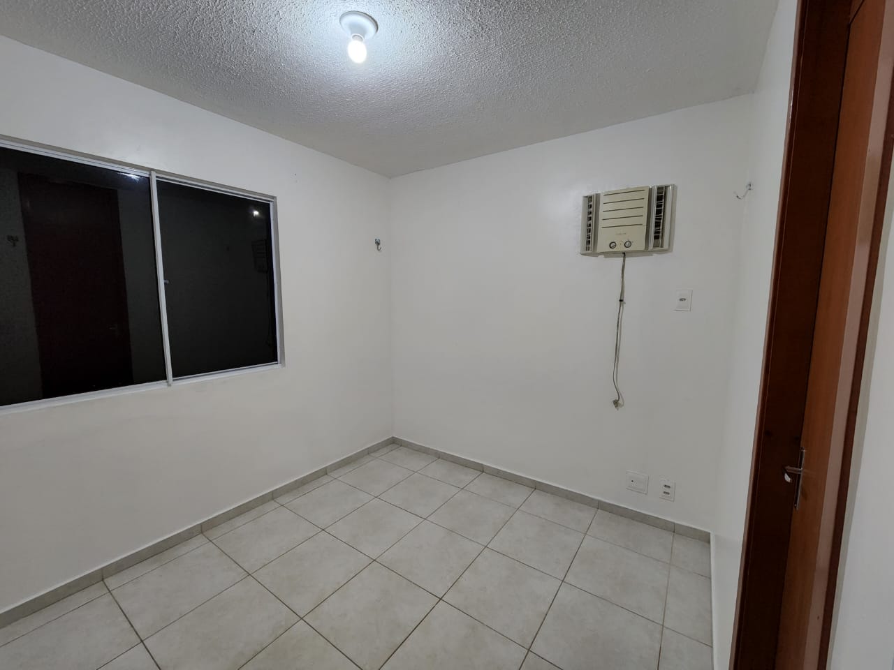 Imagem Apartamento com 2 Quartos à Venda, 42 m² em Flores - Manaus