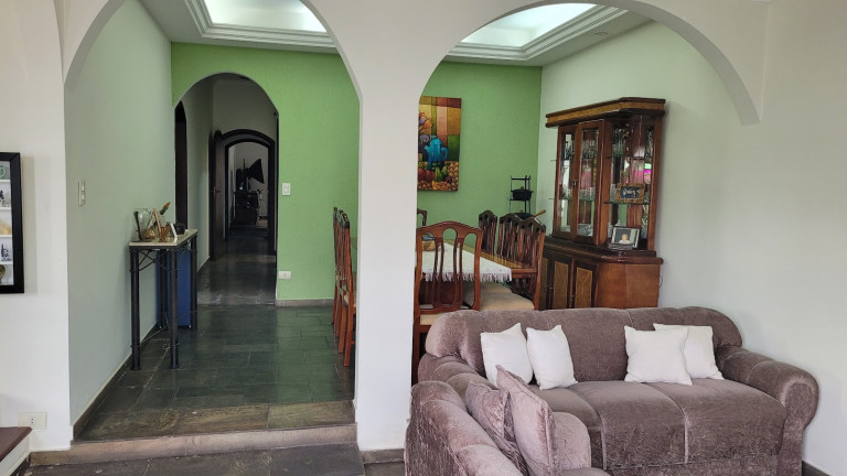 Imagem Casa com 4 Quartos à Venda, 220 m² em Vila Assunção - Santo André