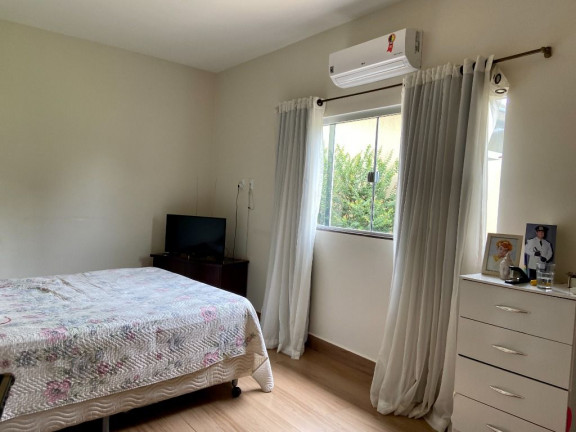 Imagem Casa de Condomínio com 3 Quartos à Venda, 160 m² em Condomínio Parque dos Cisnes - Goiânia