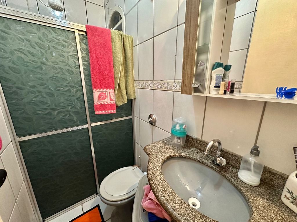 Imagem Casa com 2 Quartos à Venda, 74 m² em Planalto - Belo Horizonte