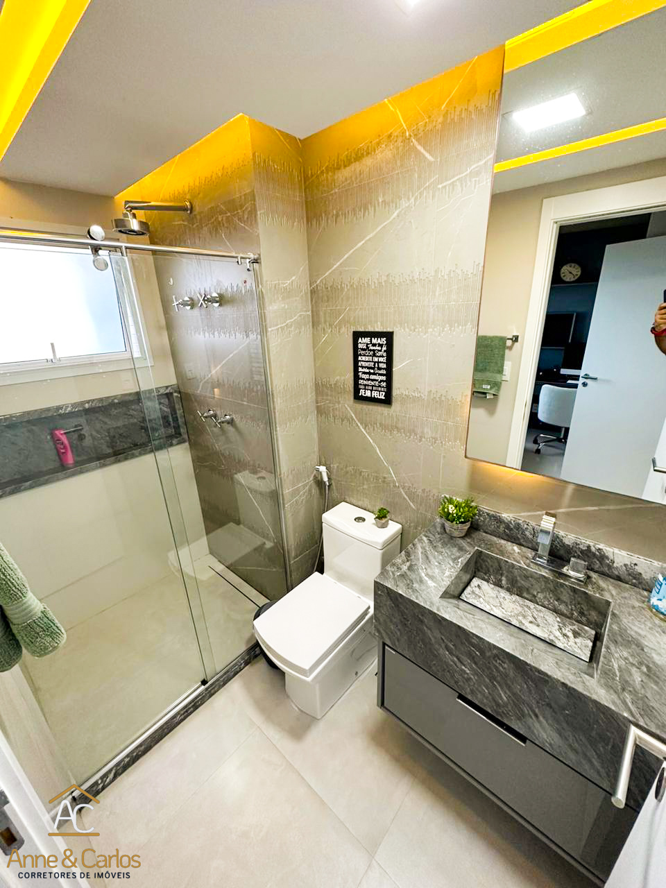 Imagem Apartamento com 3 Quartos à Venda, 219 m²em Jardins - Aracaju
