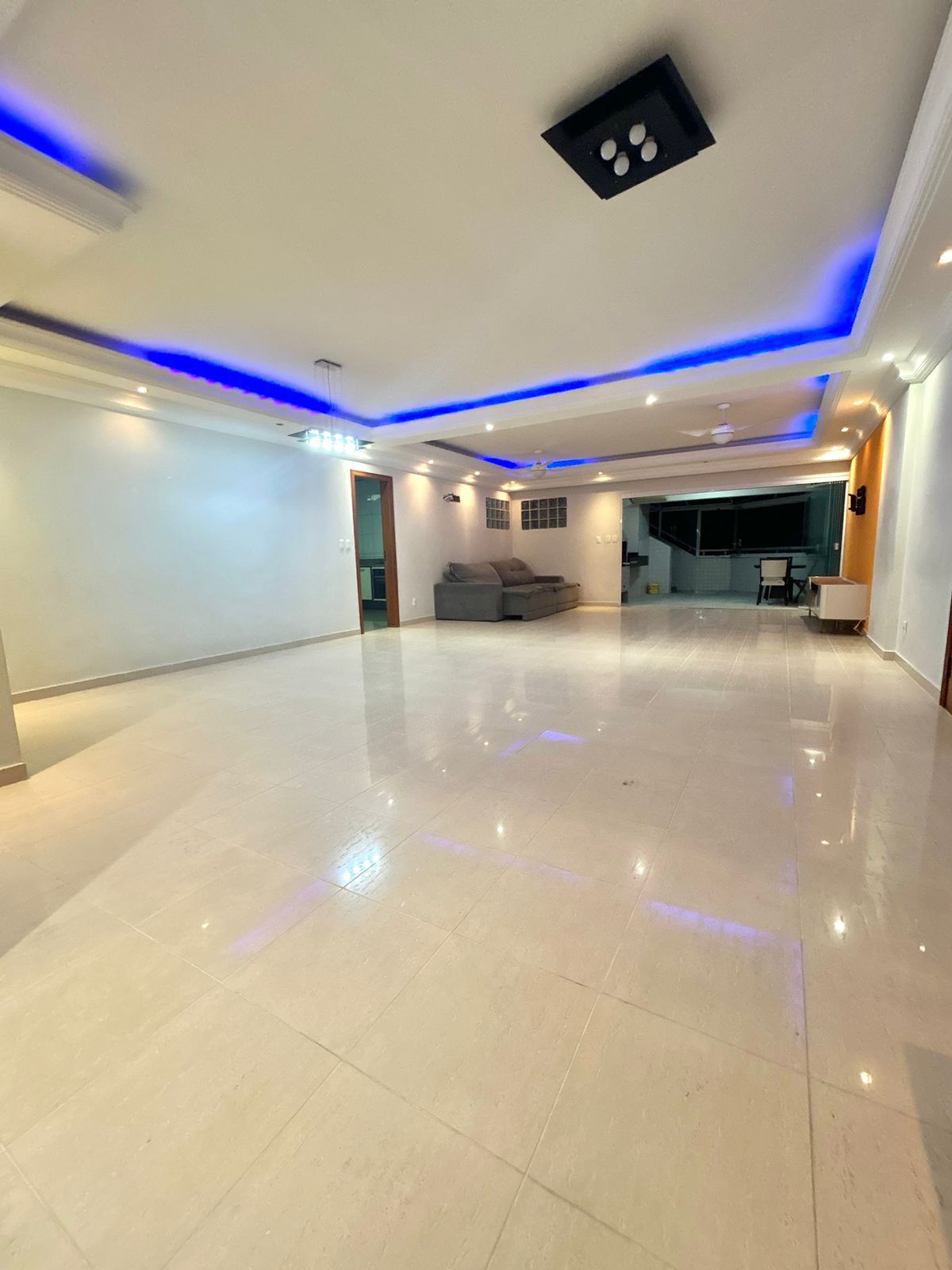 Imagem Apartamento com 3 Quartos à Venda, 295 m²em Canto do Forte - Praia Grande
