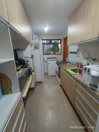 Imagem Apartamento com 4 Quartos à Venda,  em Barra da Tijuca - Rio de Janeiro