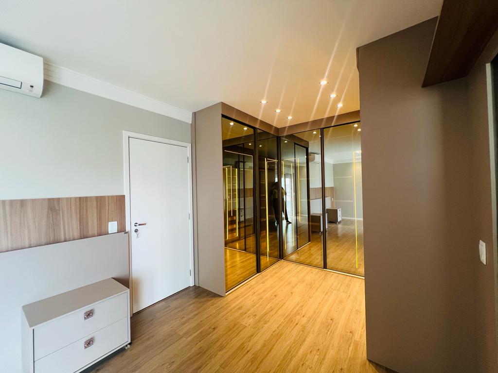 Imagem Apartamento com 3 Quartos à Venda, 177 m²em Cambuí - Campinas