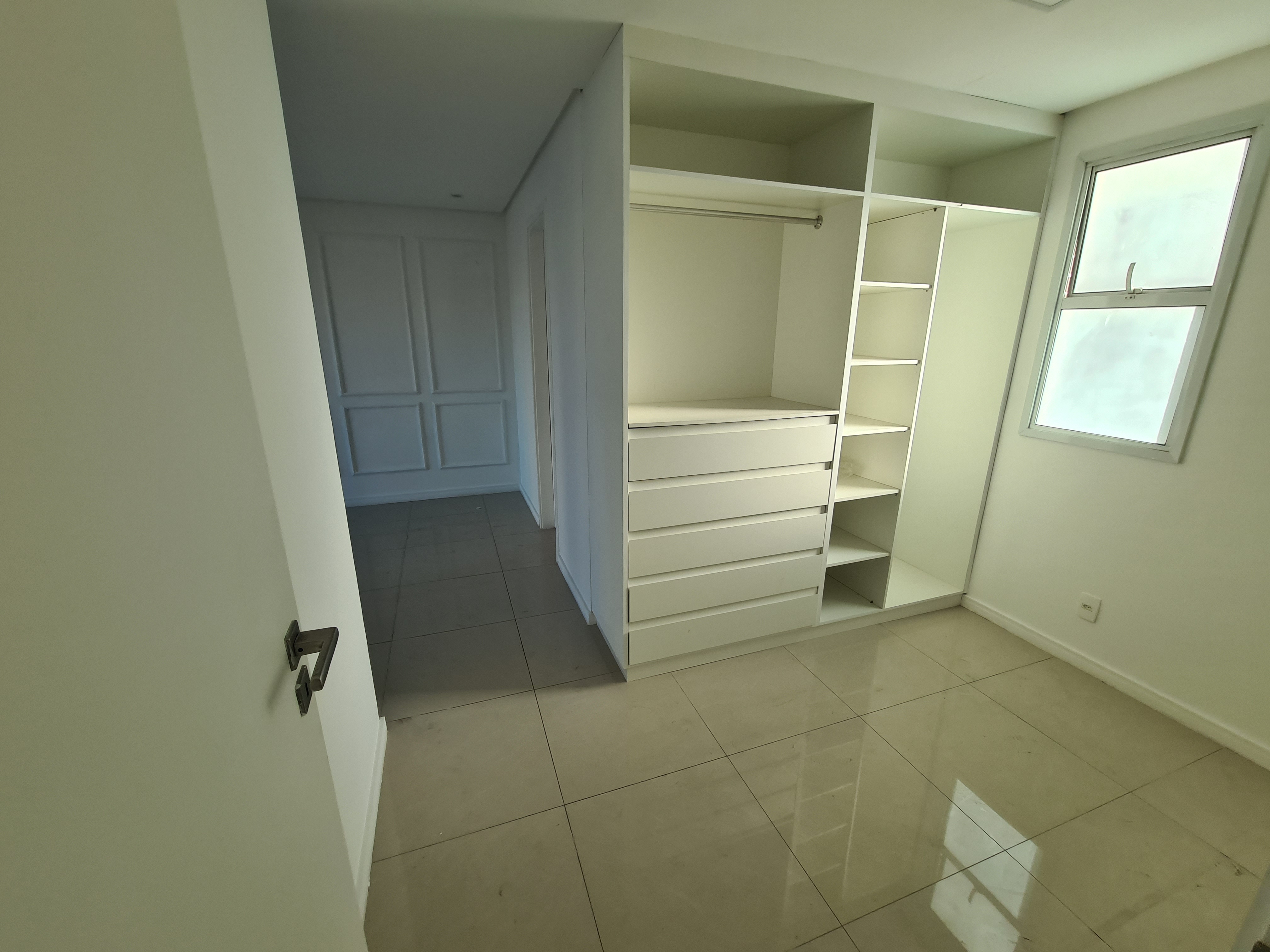 Imagem Apartamento com 3 Quartos à Venda, 146 m²em Guararapes - Fortaleza