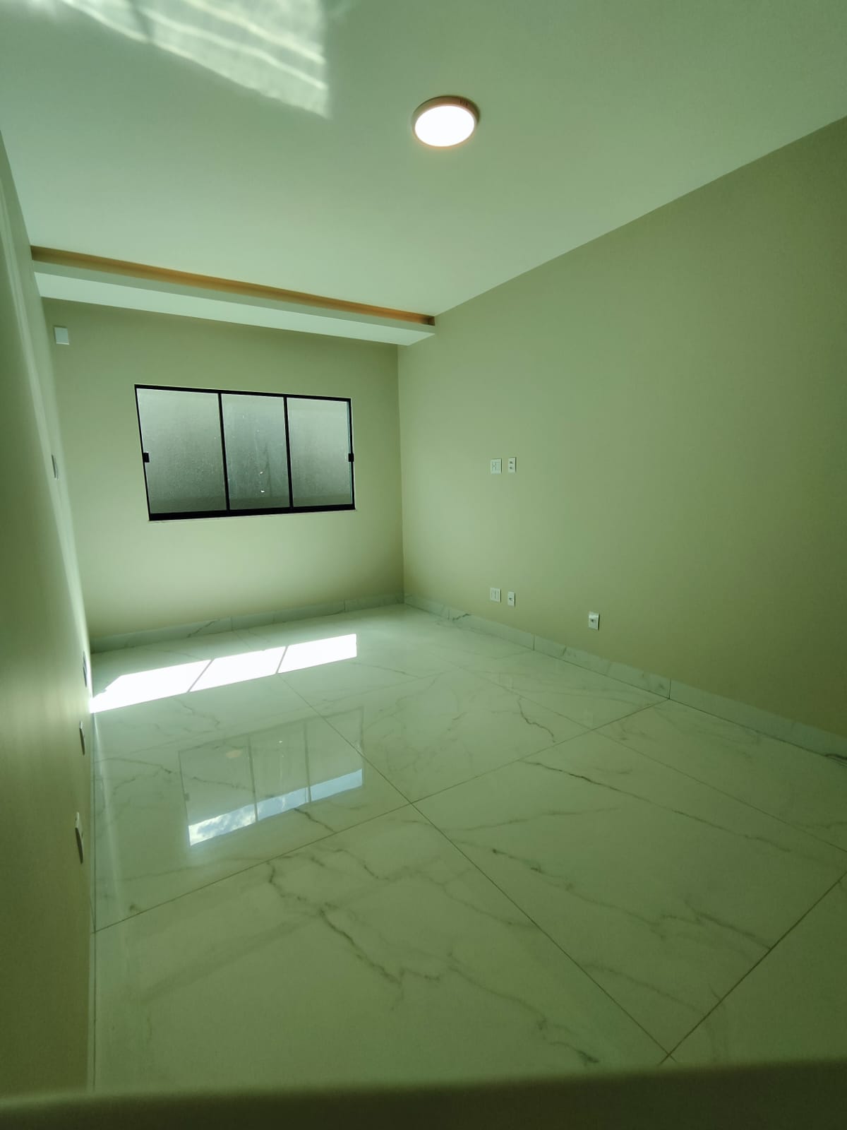 Imagem Casa com 3 Quartos à Venda, 245 m²em Vila Concórdia - Goiânia