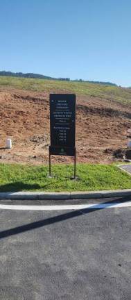Imagem Terreno à Venda, 800 m² em São Simão - Criciúma Imagem Terreno à Venda, 800 m² em São Simão - Criciúma
