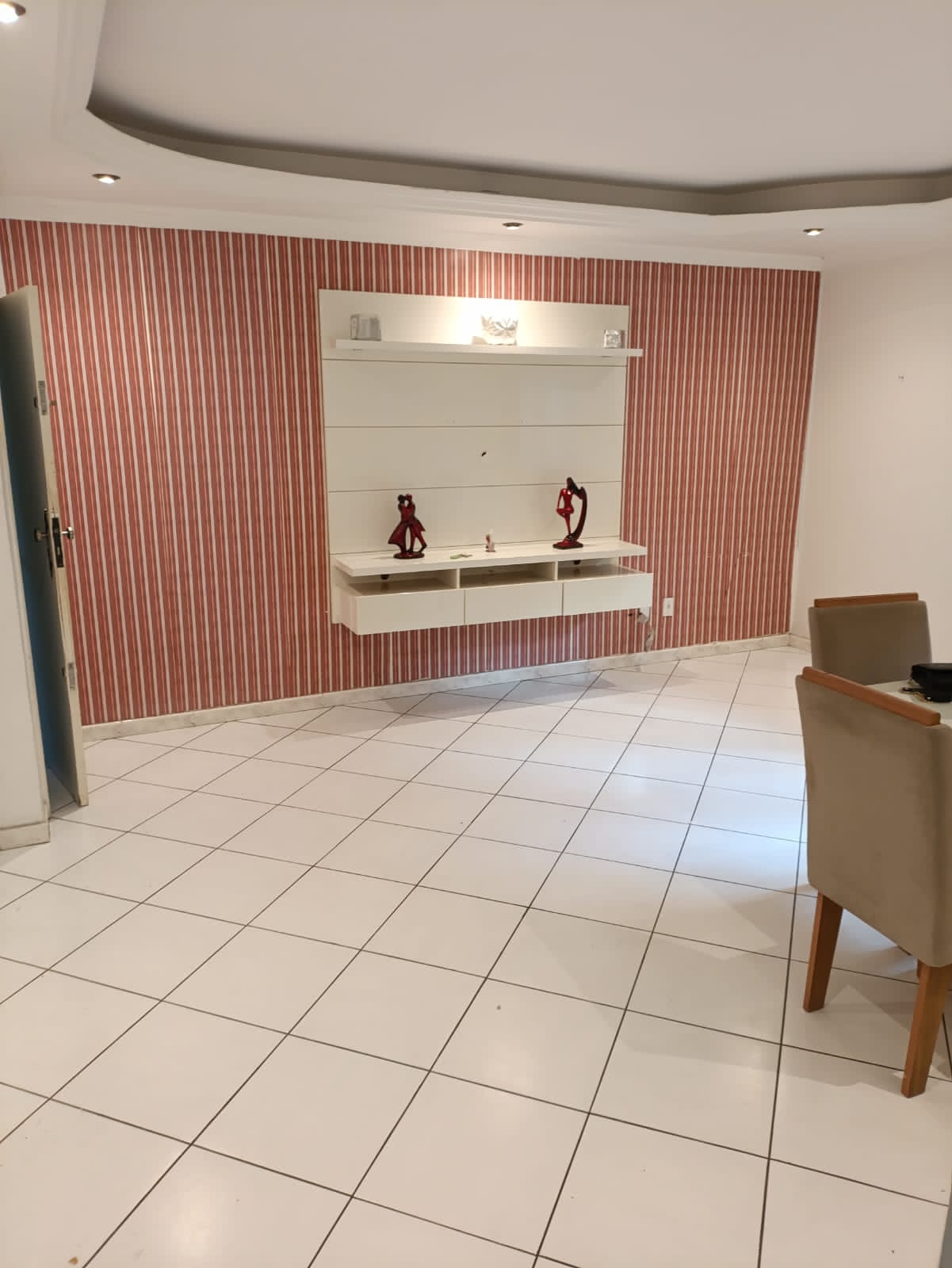 Imagem Apartamento com 2 Quartos para Alugar, 86 m² em Canela - Salvador