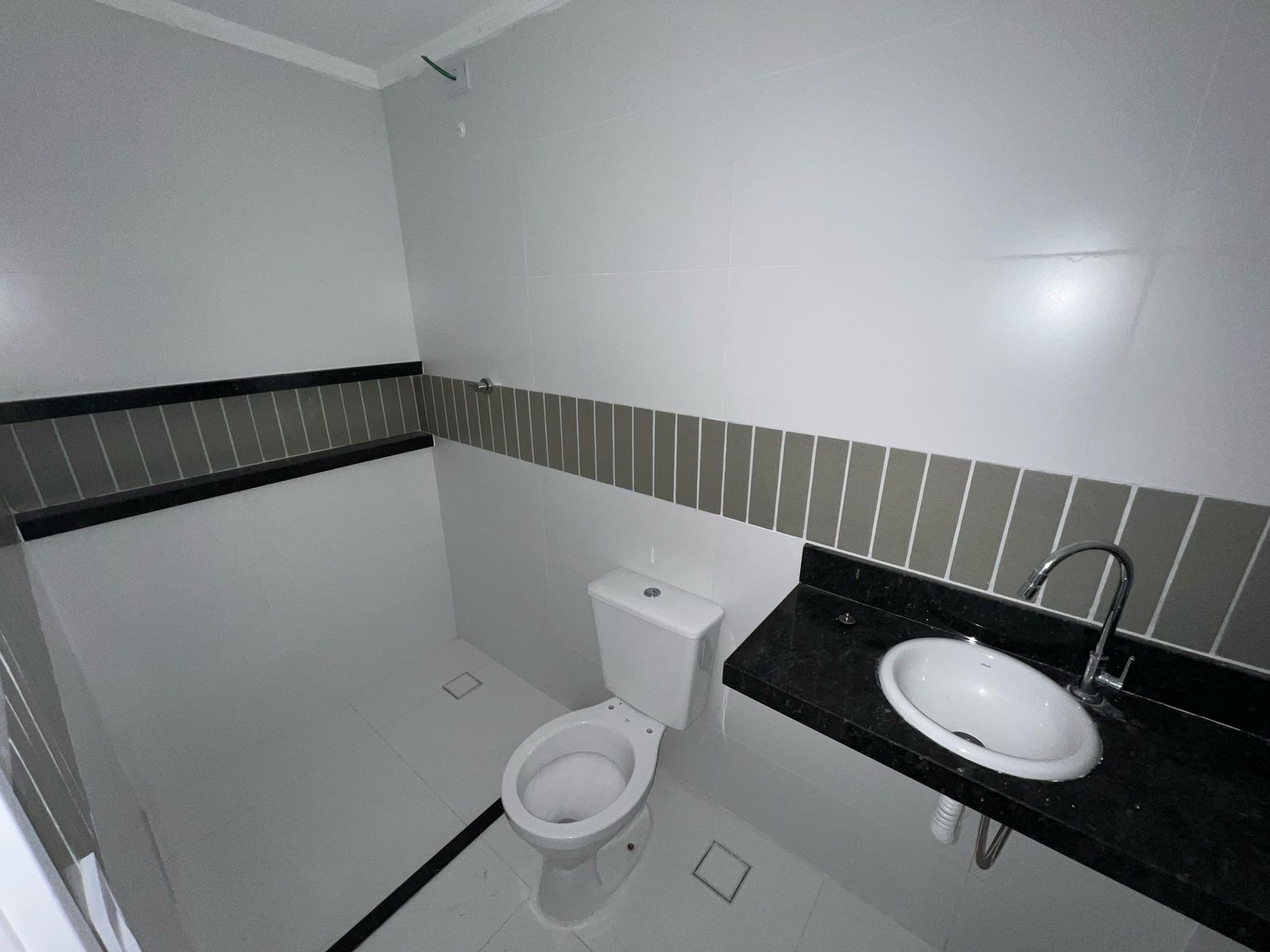 Imagem Apartamento com 1 Quarto à Venda, 52 m² em Maracanã - Praia Grande Imagem Apartamento com 1 Quarto à Venda, 52 m² em Maracanã - Praia Grande