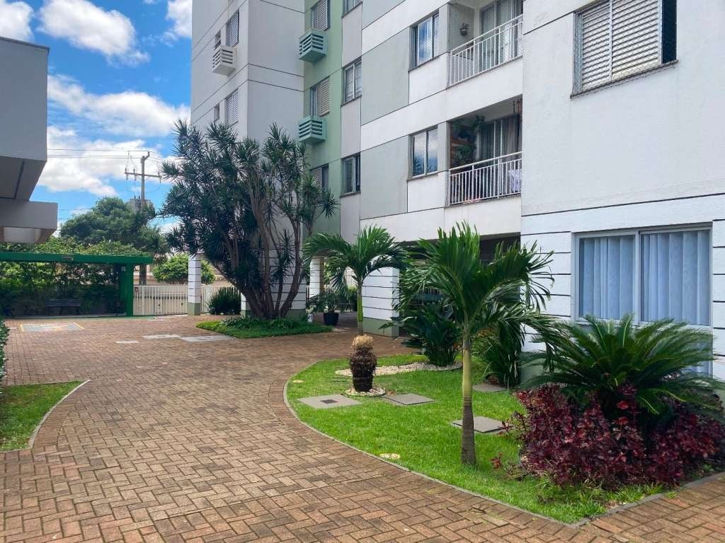 Imagem Apartamento com 3 Quartos à Venda, 67 m²em Aurora - Londrina