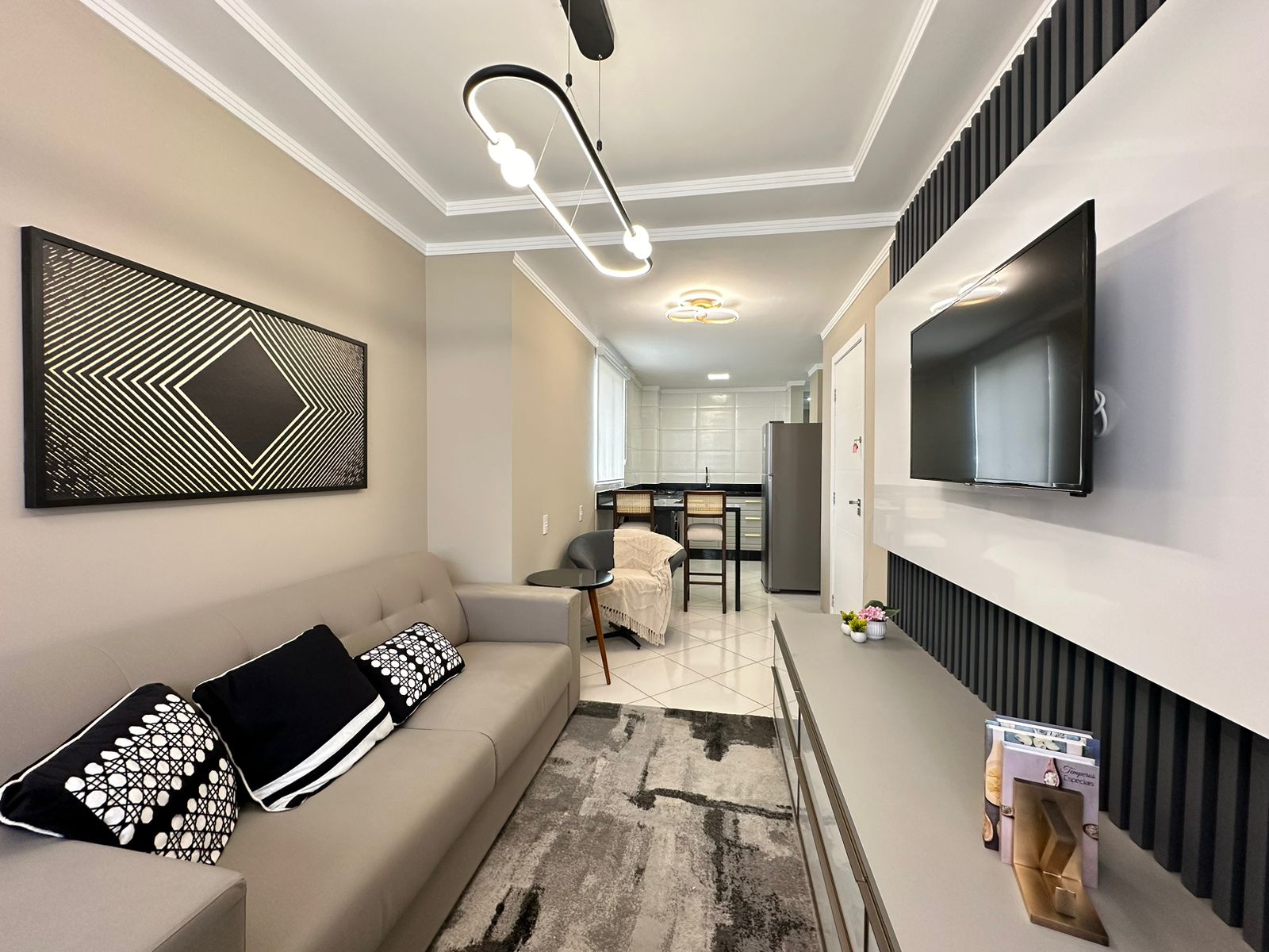 Imagem Apartamento com 2 Quartos à Venda, 60 m²em Meia Praia - Itapema Imagem Apartamento com 2 Quartos à Venda, 60 m²em Meia Praia - Itapema