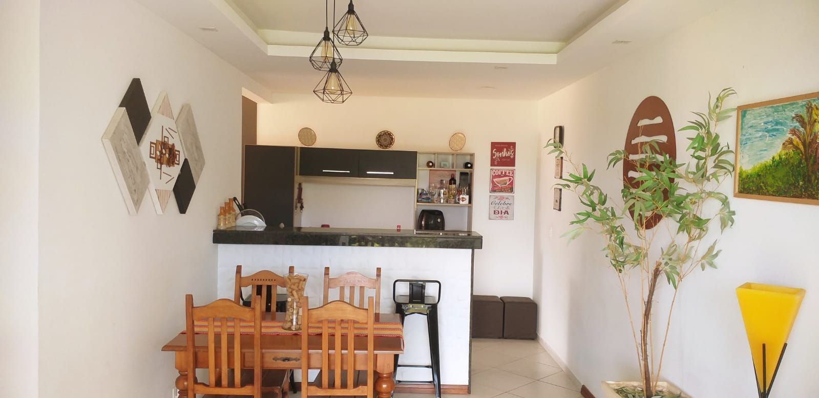 Casa com 2 Quartos à Venda, 77 m²em Maria Paula - São Gonçalo