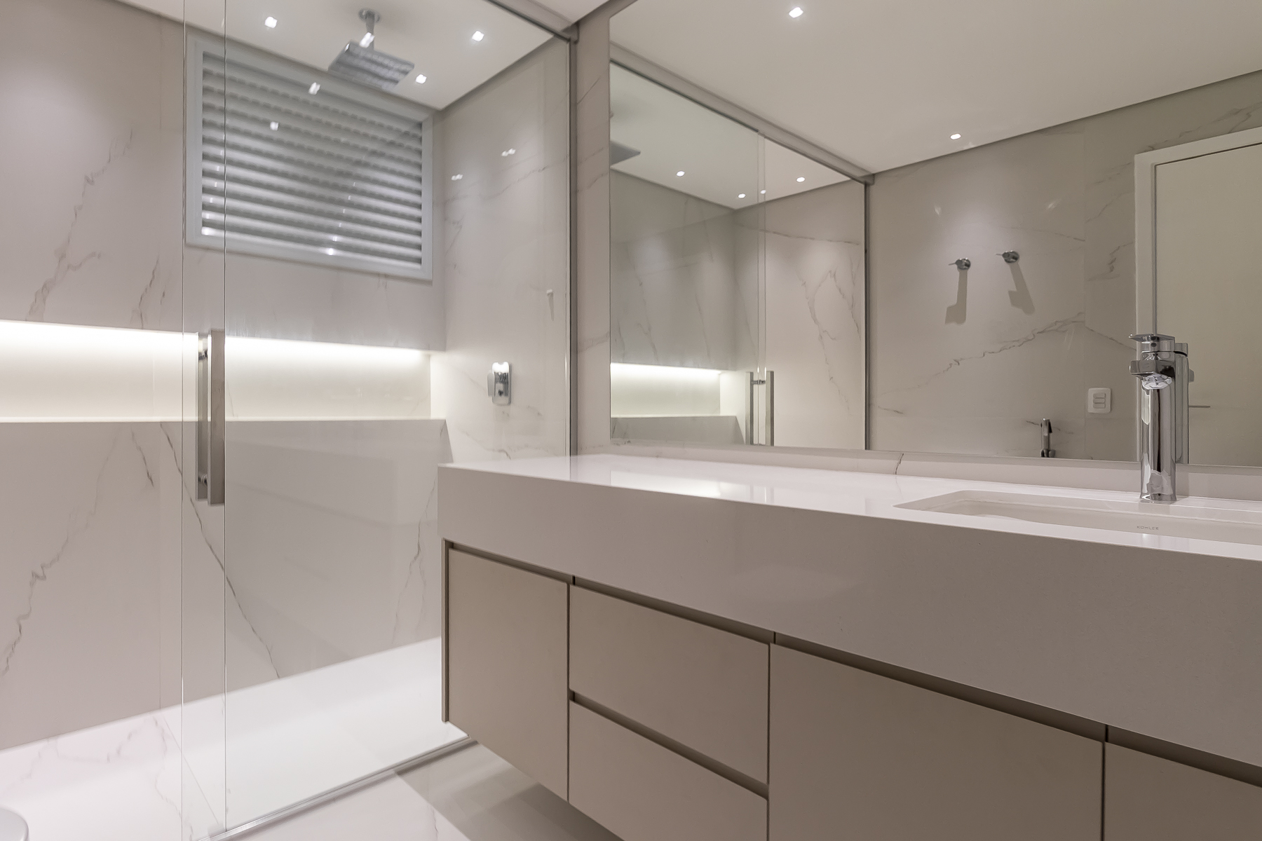 Imagem Apartamento à Venda, 213 m² em Cerqueira César - São Paulo Imagem Apartamento à Venda, 213 m² em Cerqueira César - São Paulo