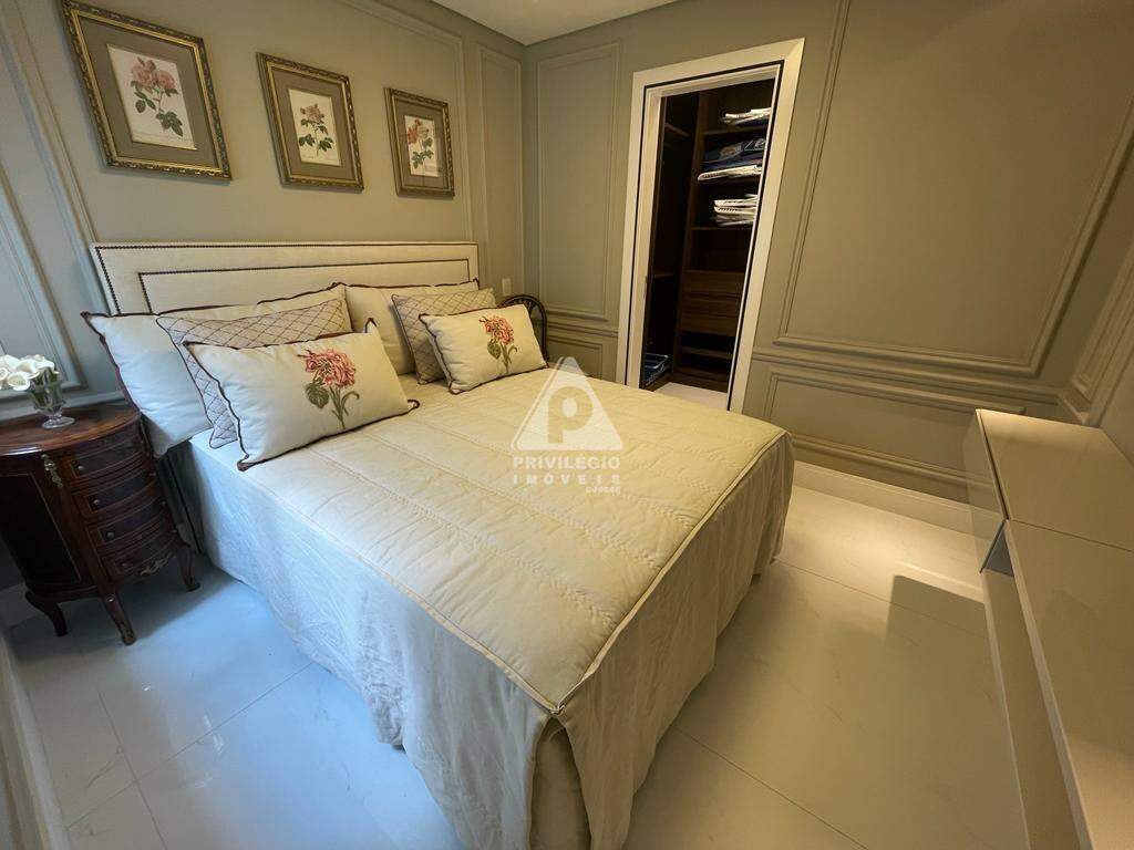 Imagem Cobertura com 6 Quartos à Venda, 558 m²em Copacabana - Rio de Janeiro