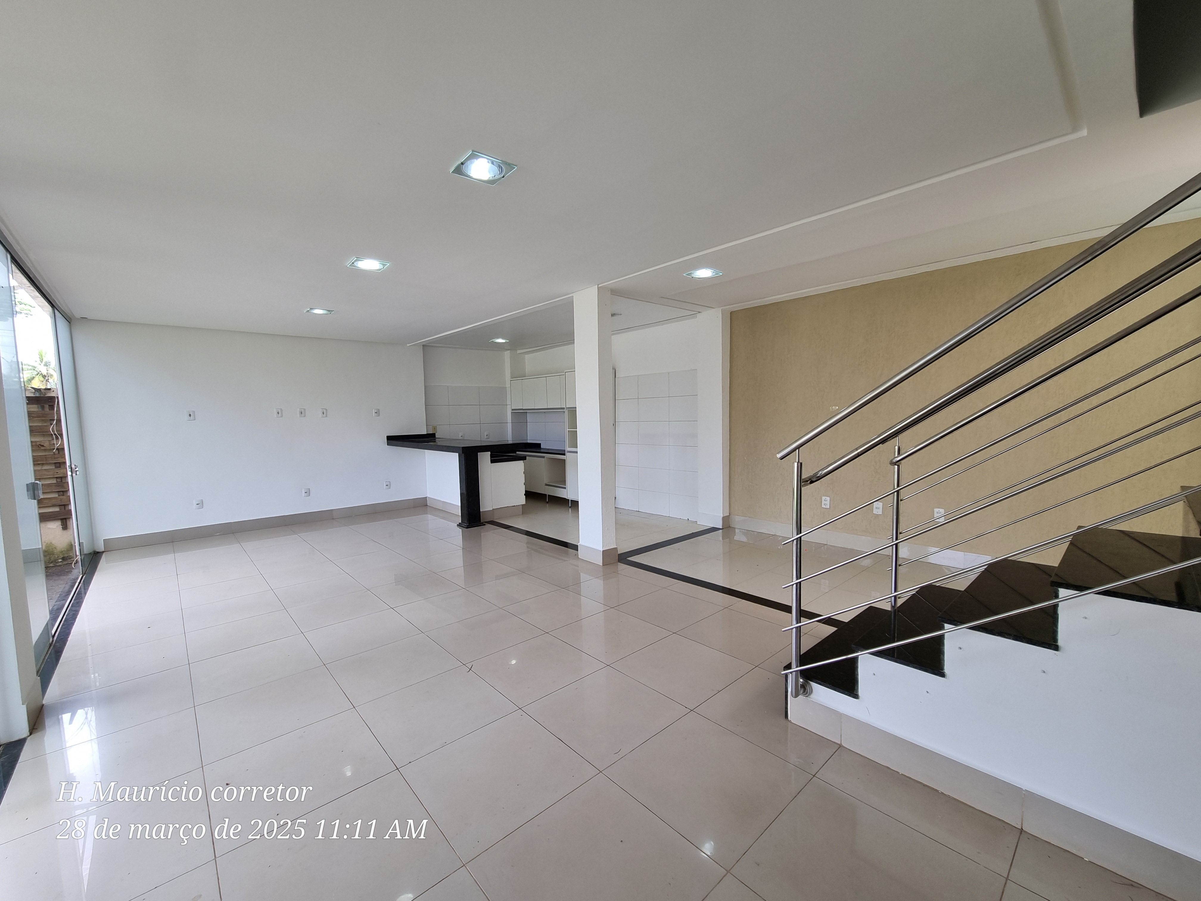 Imagem Sobrado com 3 Quartos à Venda, 165 m² em Setor Jaó - Goiânia Imagem Sobrado com 3 Quartos à Venda, 165 m² em Setor Jaó - Goiânia