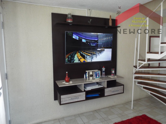 Imagem Casa de Condomínio com 2 Quartos à Venda, 54 m² em Fragata - Pelotas