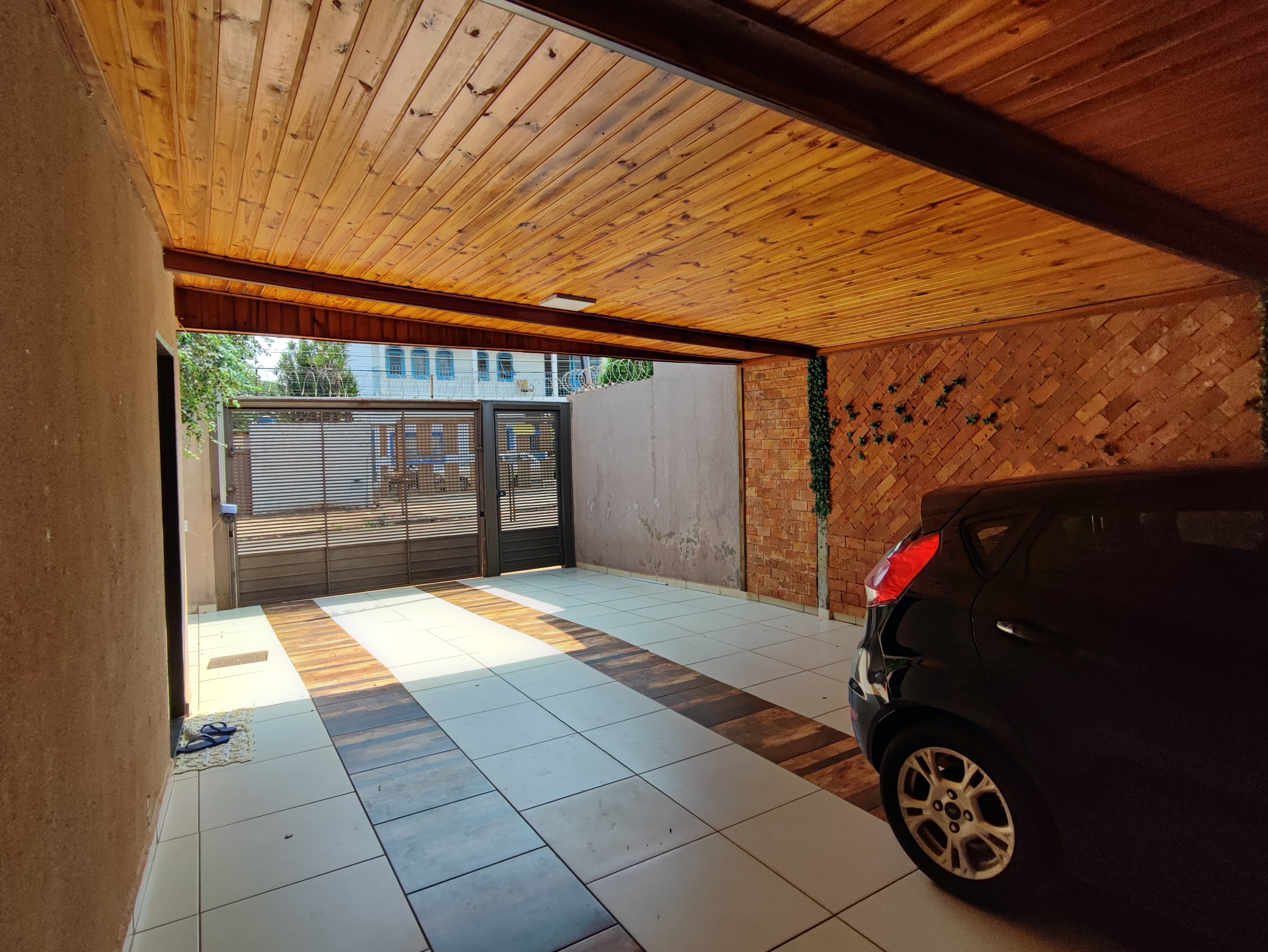Imagem Casa com 1 Quarto à Venda ou Locação, 360 m²em - Imagem Casa com 1 Quarto à Venda ou Locação, 360 m²em -