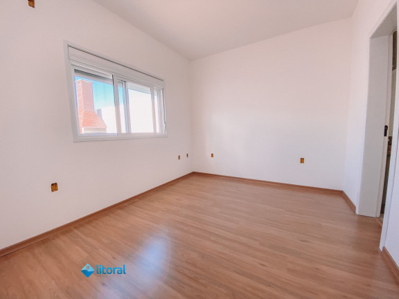 Imagem Casa com 2 Quartos à Venda, 76 m² em Cassino - Rio Grande