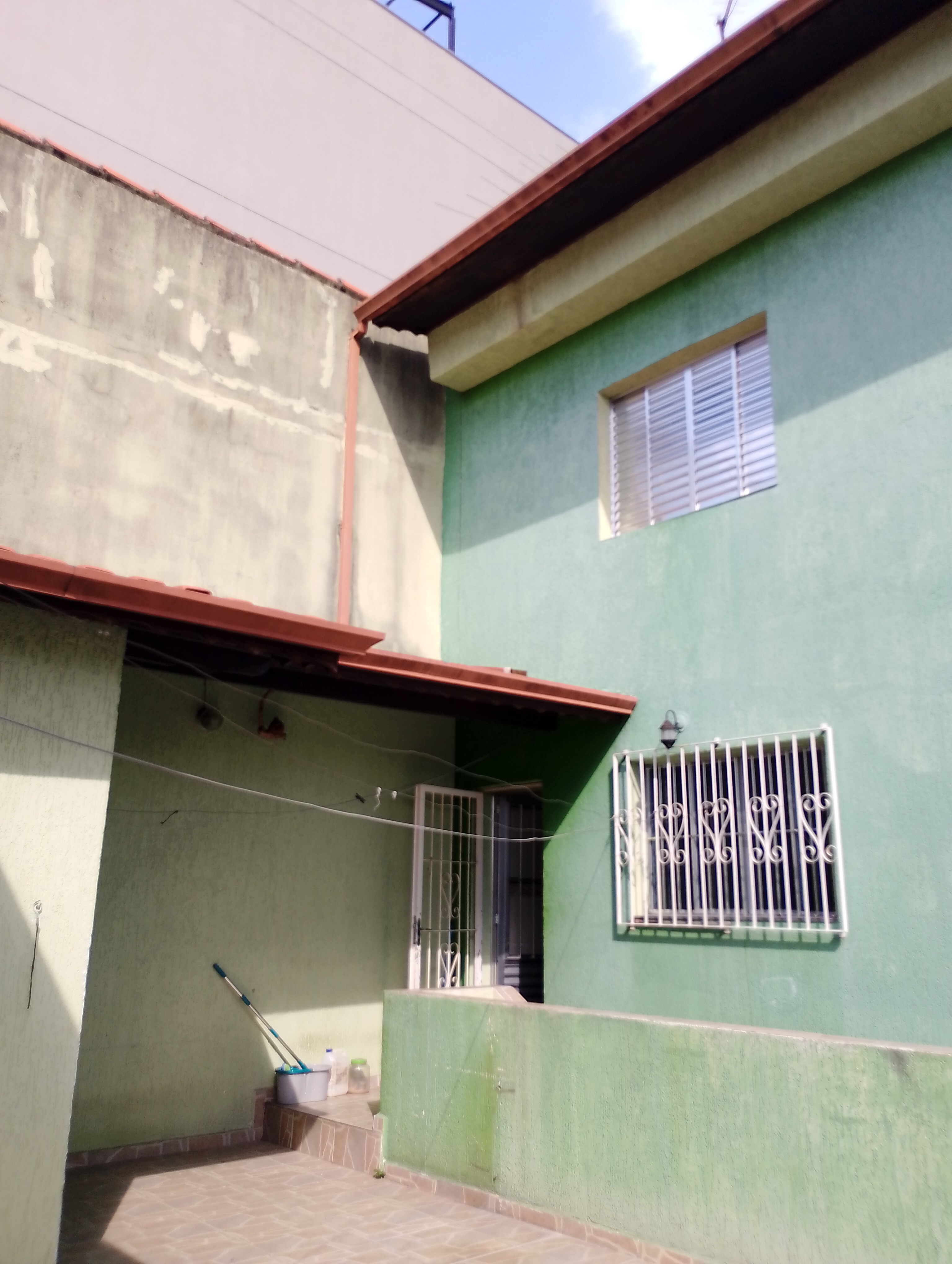 Imagem Sobrado com 2 Quartos à Venda ou Locação, 100 m²em Vila Vitória - Mogi das Cruzes