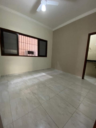 Imagem Casa com 3 Quartos à Venda, 120 m² em Caiçara - Praia Grande Imagem Casa com 3 Quartos à Venda, 120 m² em Caiçara - Praia Grande