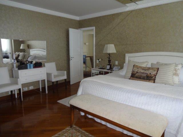 Imagem Casa de Condomínio com 4 Quartos para Alugar, 550 m² em Santo Amaro - São Paulo