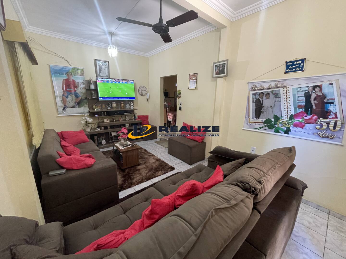 Imagem Casa com 4 Quartos à Venda, 250 m²em Parque Jóquei Club - Campos dos Goytacazes Imagem Casa com 4 Quartos à Venda, 250 m²em Parque Jóquei Club - Campos dos Goytacazes