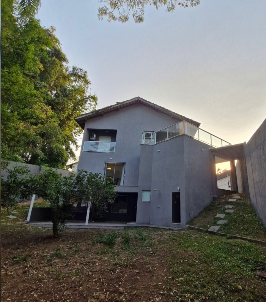 Sobrado com 4 Quartos à Venda, 277 m²em Jardim Nathalie - Mogi das Cruzes