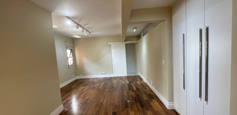 Imagem Apartamento com 4 Quartos à Venda ou Locação, 284 m² em Jardim Europa - São Paulo Imagem Apartamento com 4 Quartos à Venda ou Locação, 284 m² em Jardim Europa - São Paulo