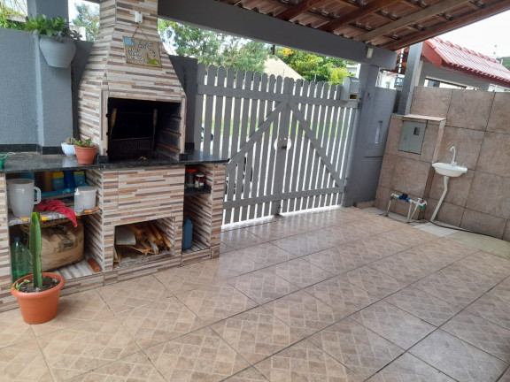 Imagem Casa com 3 Quartos à Venda, 140 m² em Bom Retiro - Matinhos Imagem Casa com 3 Quartos à Venda, 140 m² em Bom Retiro - Matinhos