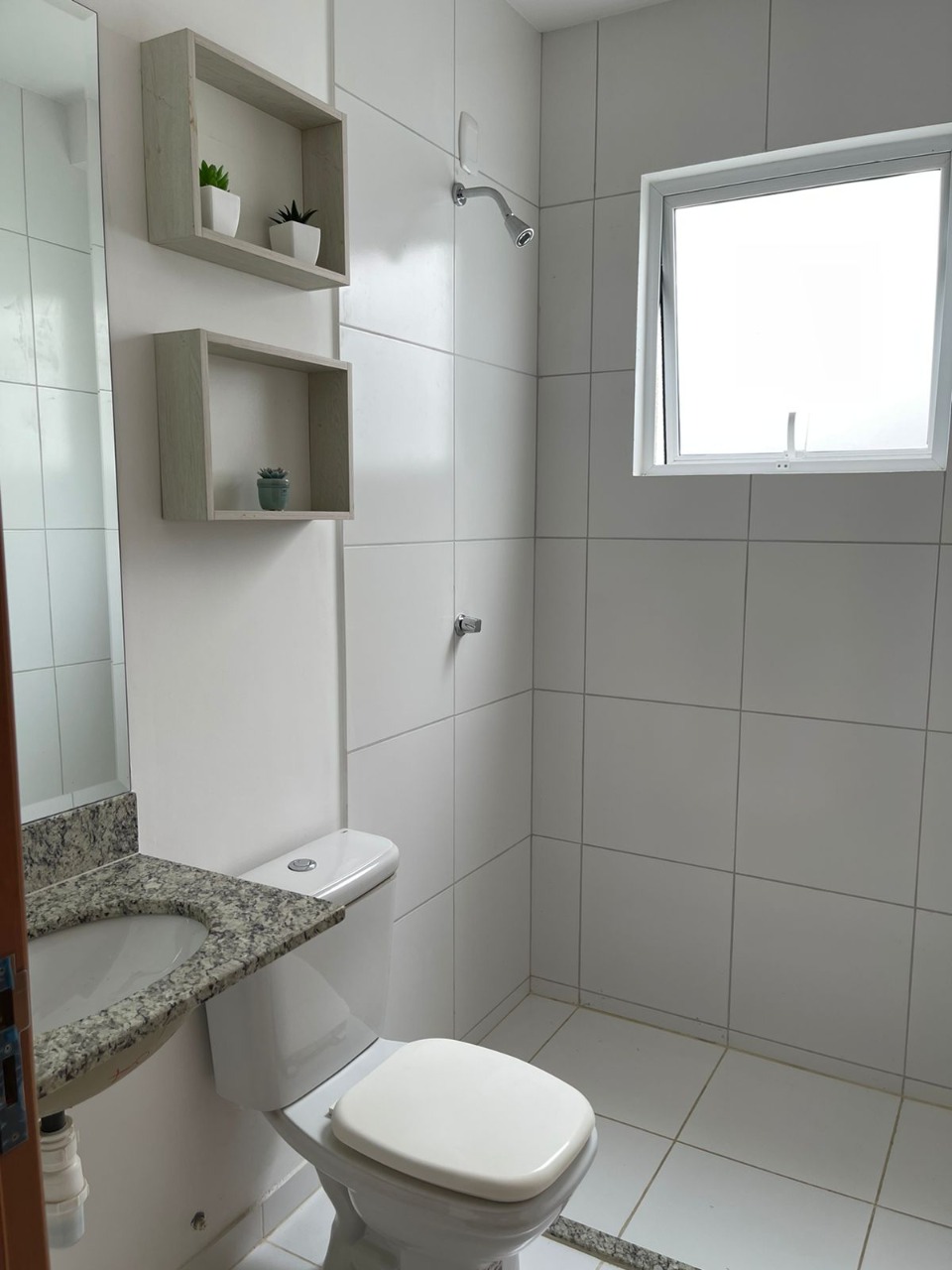 Imagem Casa de Condomínio com 2 Quartos à Venda ou Locação, 72 m²em Flores - Manaus