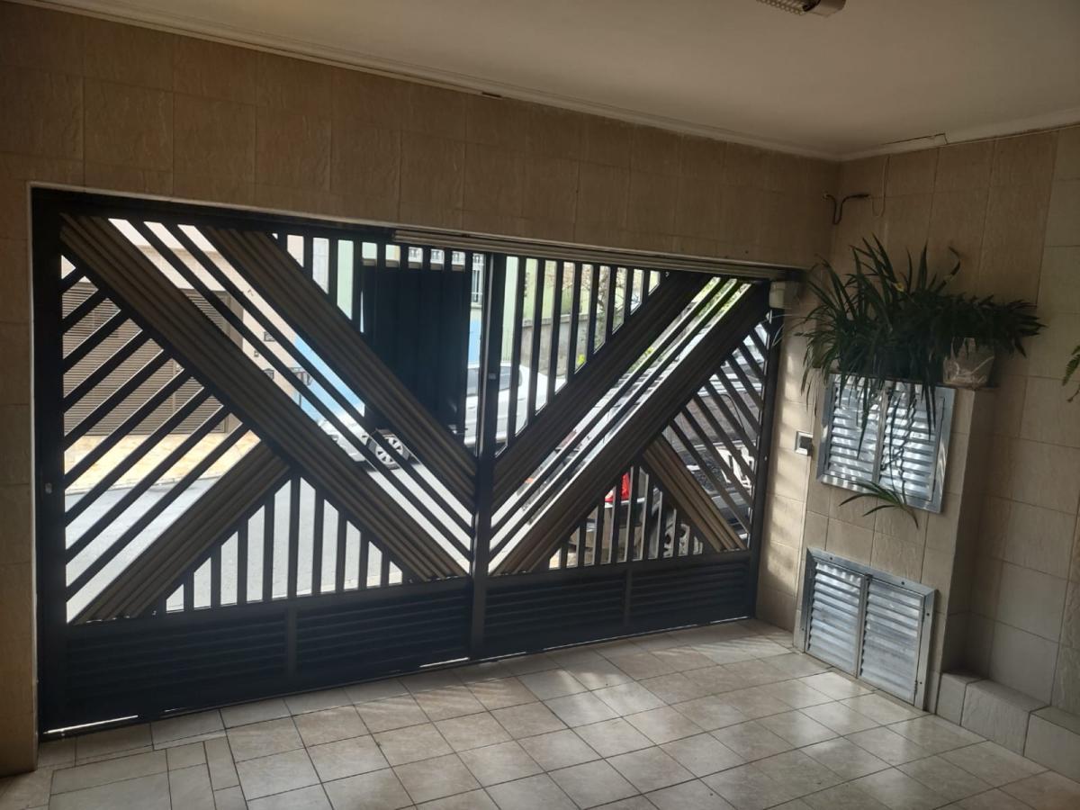 Sobrado com 4 Quartos à Venda, 172 m²em Monotrilho Oratório (Linha Prata-Verde do Metrô) - São Paulo 