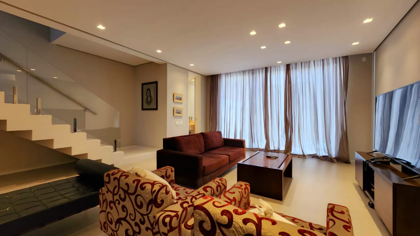 Imagem Casa com 4 Quartos à Venda, 370 m²em Ponta da Praia - Santos Imagem Casa com 4 Quartos à Venda, 370 m²em Ponta da Praia - Santos