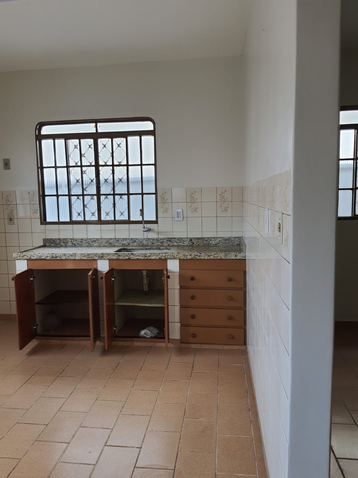 Imagem Casa com 3 Quartos à Venda, 188 m² em Setor União - Goiânia