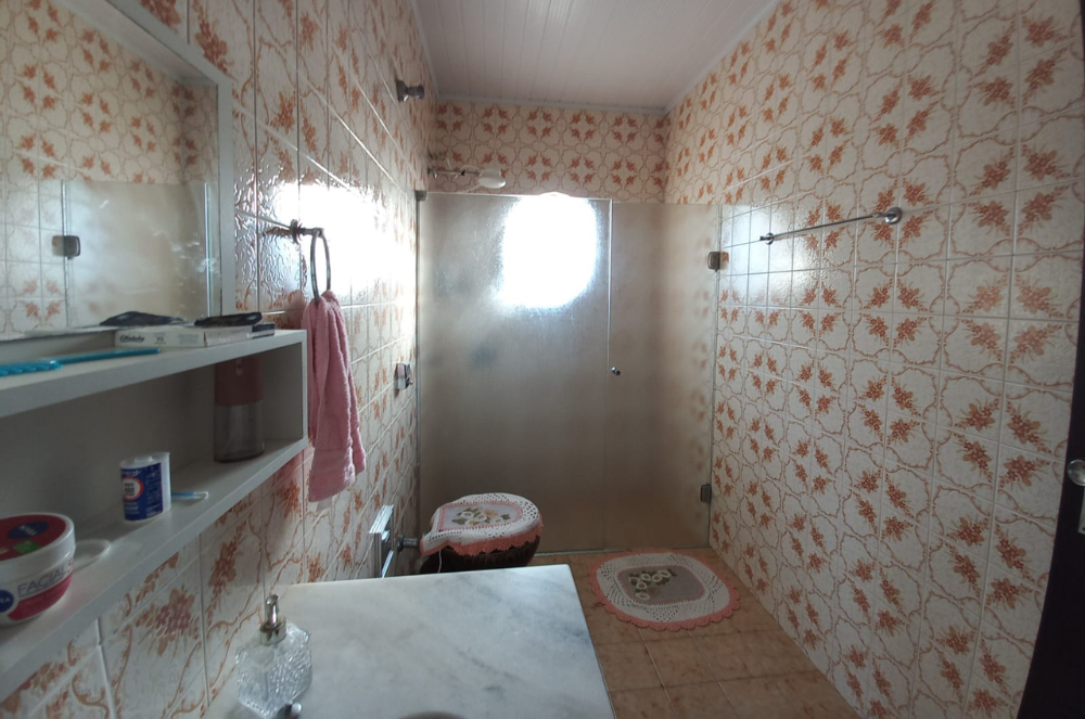 Imagem Casa com 3 Quartos à Venda, 265 m²em Oficinas - Ponta Grossa