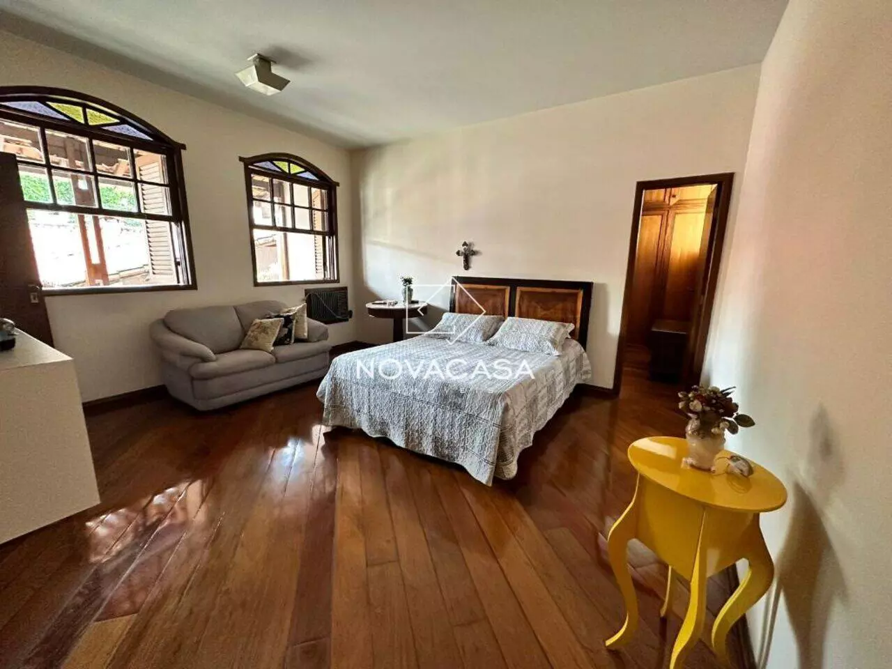 Imagem Casa com 5 Quartos à Venda, 625 m² em Santa Branca - Belo Horizonte Imagem Casa com 5 Quartos à Venda, 625 m² em Santa Branca - Belo Horizonte