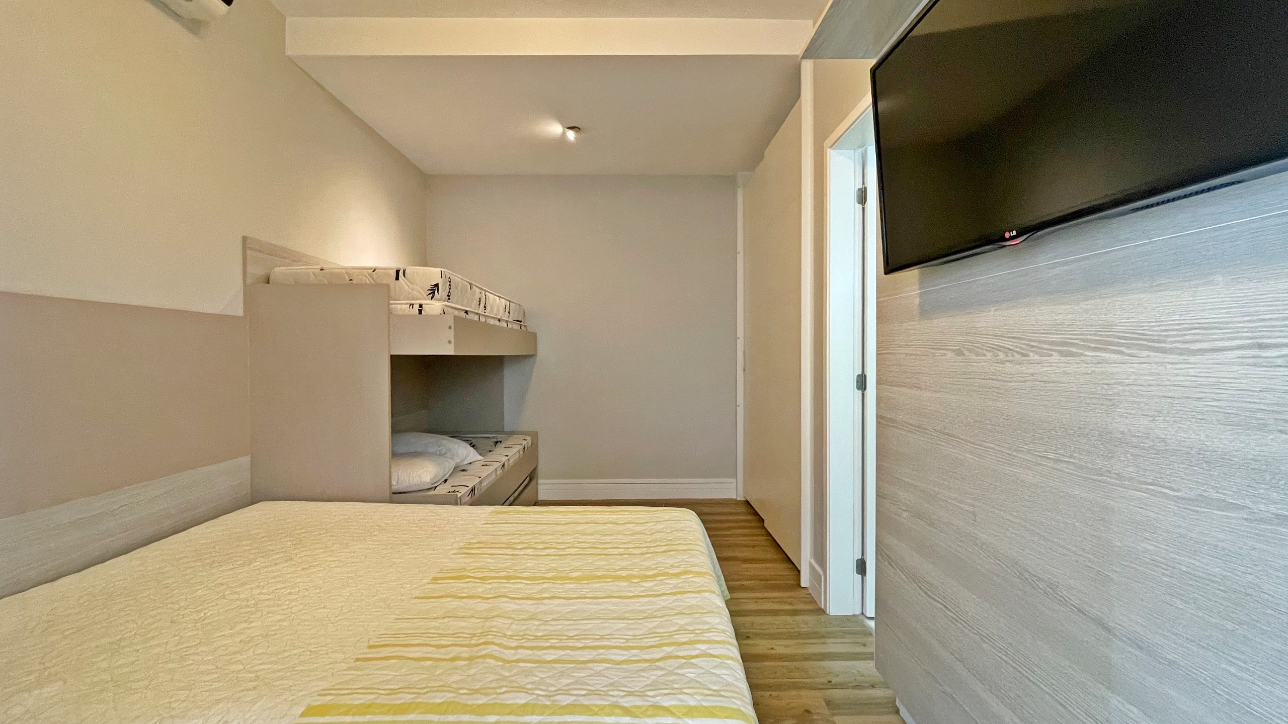Imagem Apartamento com 4 Quartos à Venda, 143 m² em Riviera - Bertioga
