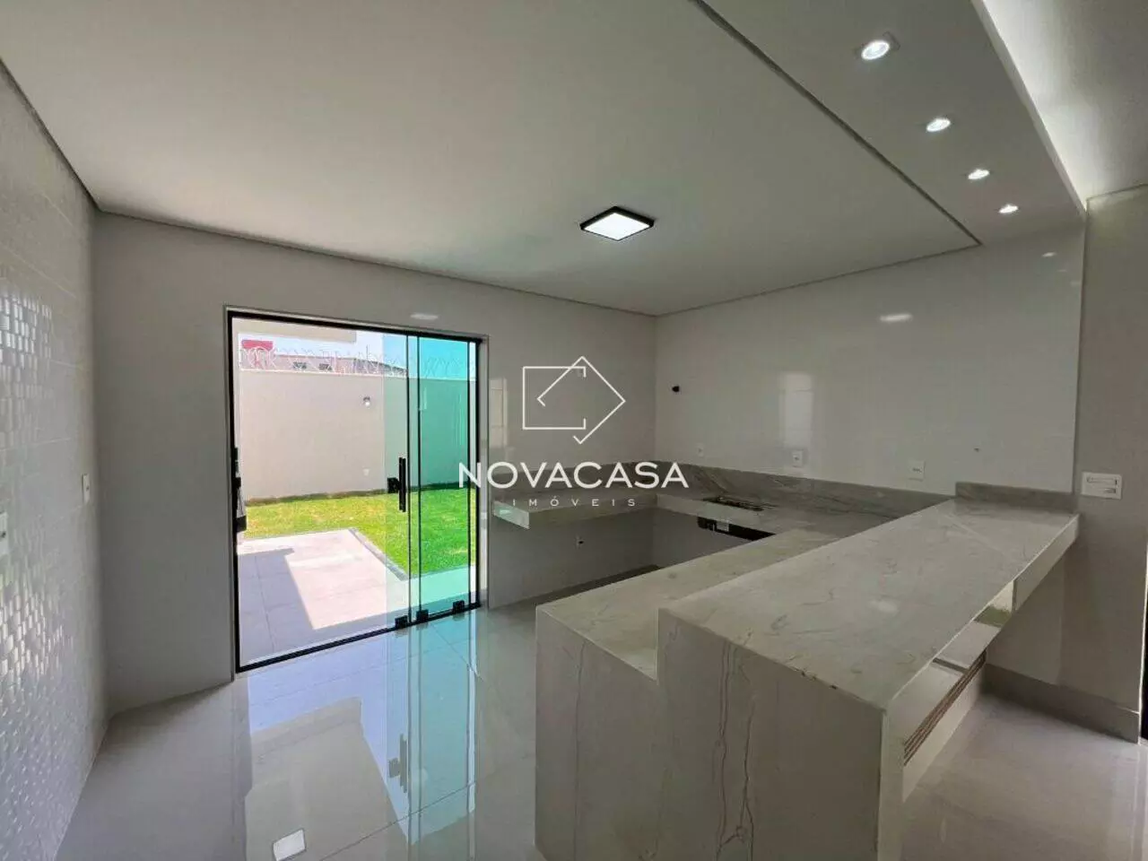 Imagem Casa com 4 Quartos à Venda, 150 m² em Planalto - Belo Horizonte