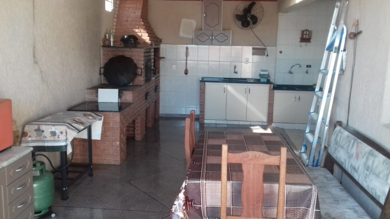 Imagem Casa com 2 Quartos à Venda, 147 m² em Vila Santa Terezinha - Várzea Paulista Imagem Casa com 2 Quartos à Venda, 147 m² em Vila Santa Terezinha - Várzea Paulista