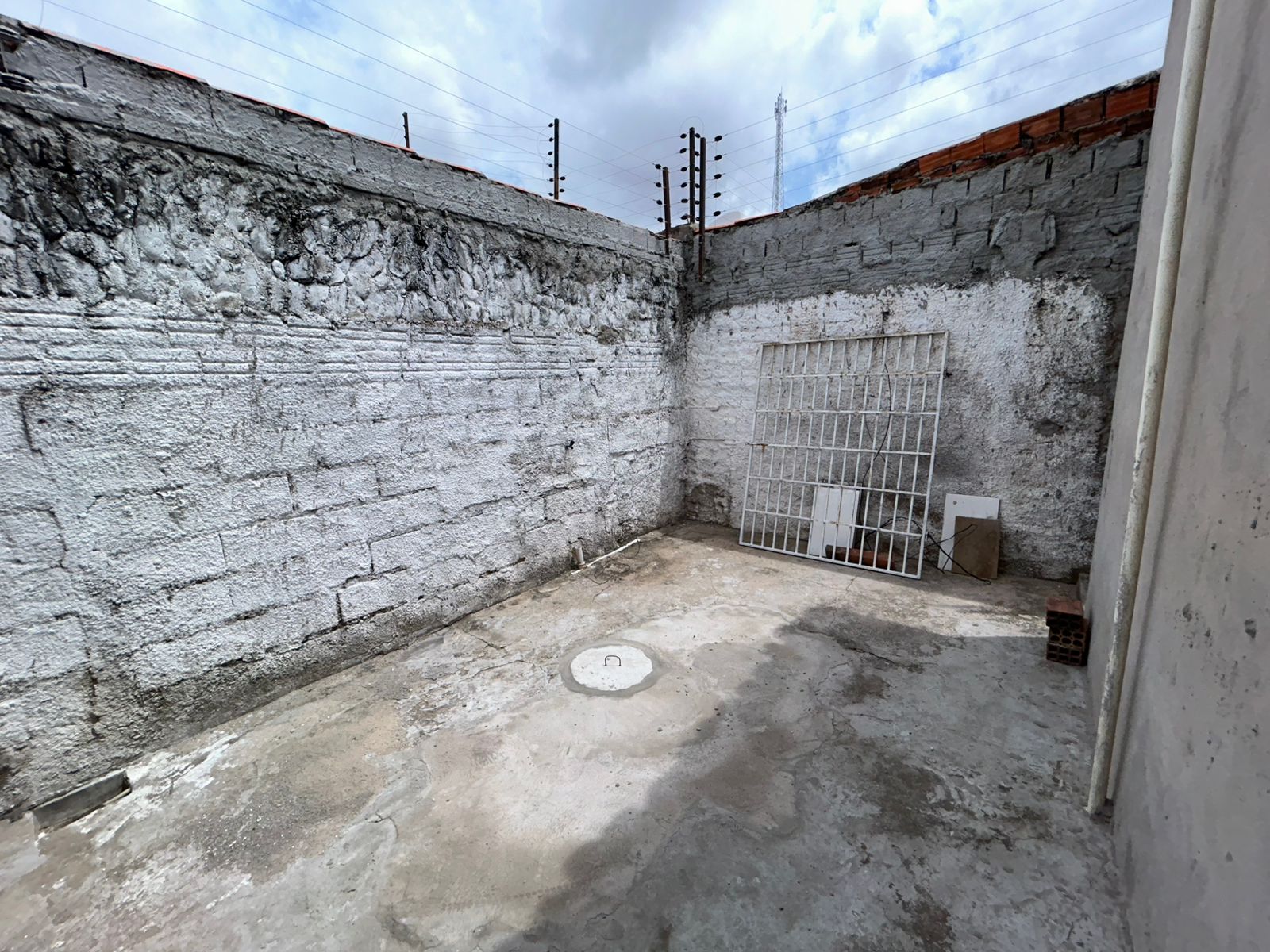 Imagem Casa com 3 Quartos à Venda, 200 m² em Saci - Teresina Imagem Casa com 3 Quartos à Venda, 200 m² em Saci - Teresina