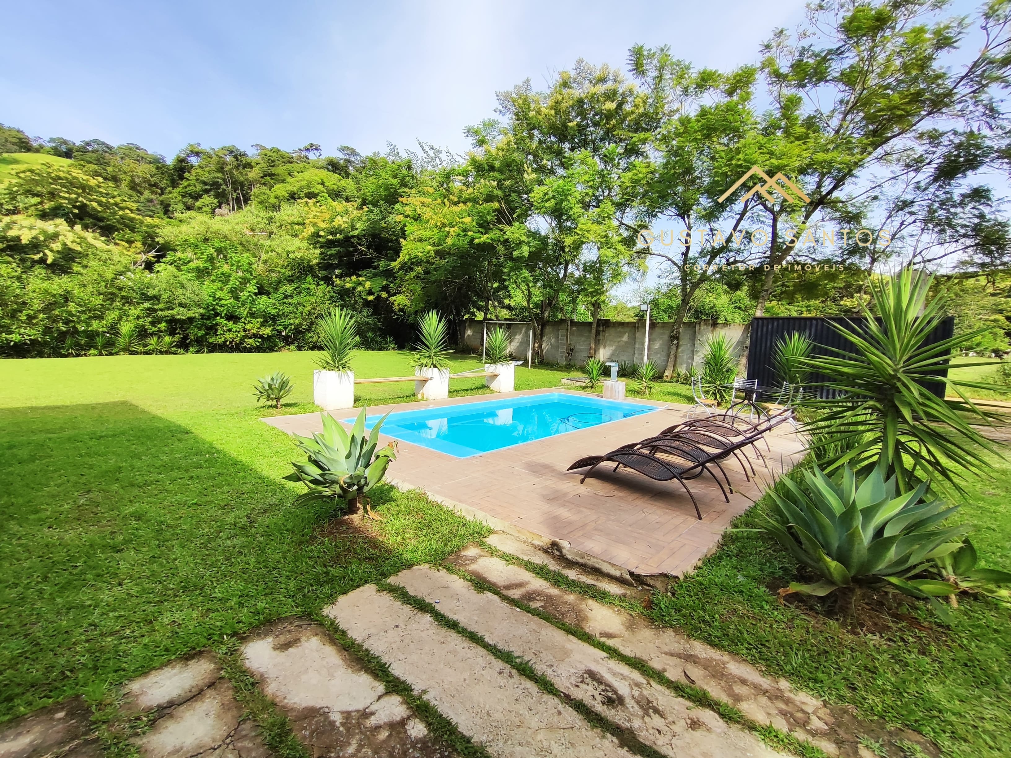Imagem Chácara com 4 Quartos à Venda, 300 m²em ANO BOM - Itajubá